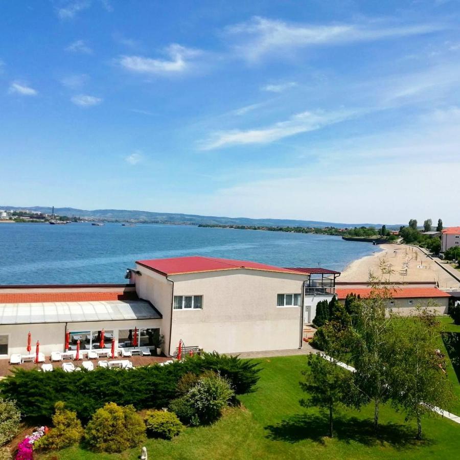 Hotel Aquastar Danube Kladovo Buitenkant foto